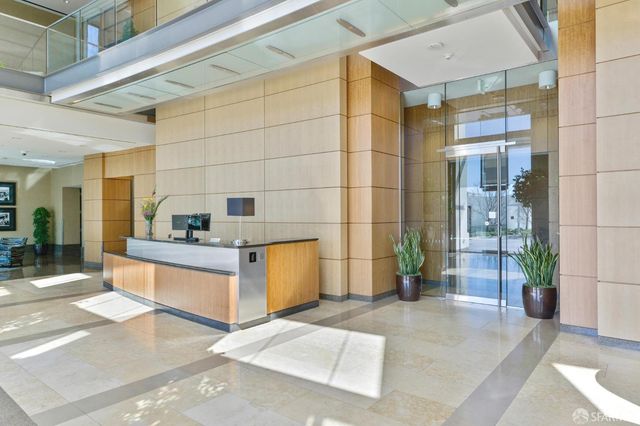 425 1st Street 2003, San Francisco, CA 94105