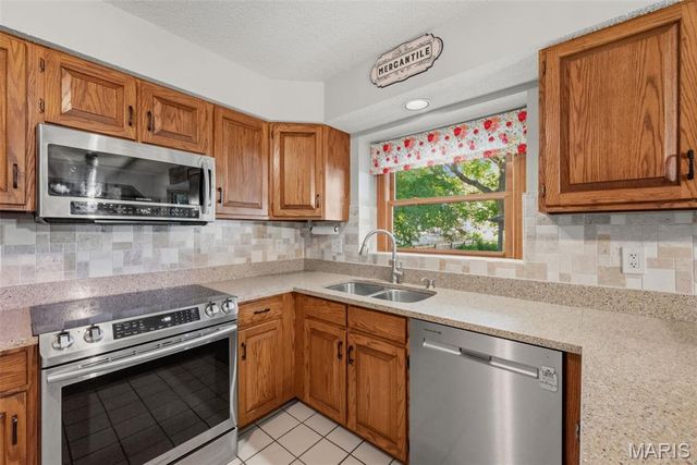 14 Minden Court, St Charles, MO 63301