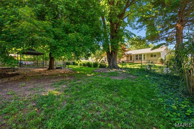 14 Minden Court, St Charles, MO 63301