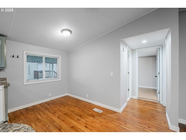 428 Sw BOSTON Way 73, Beaverton, OR 97006