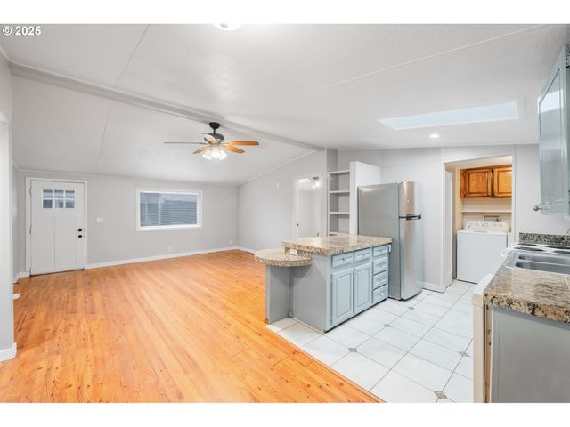 428 Sw BOSTON Way 73, Beaverton, OR 97006