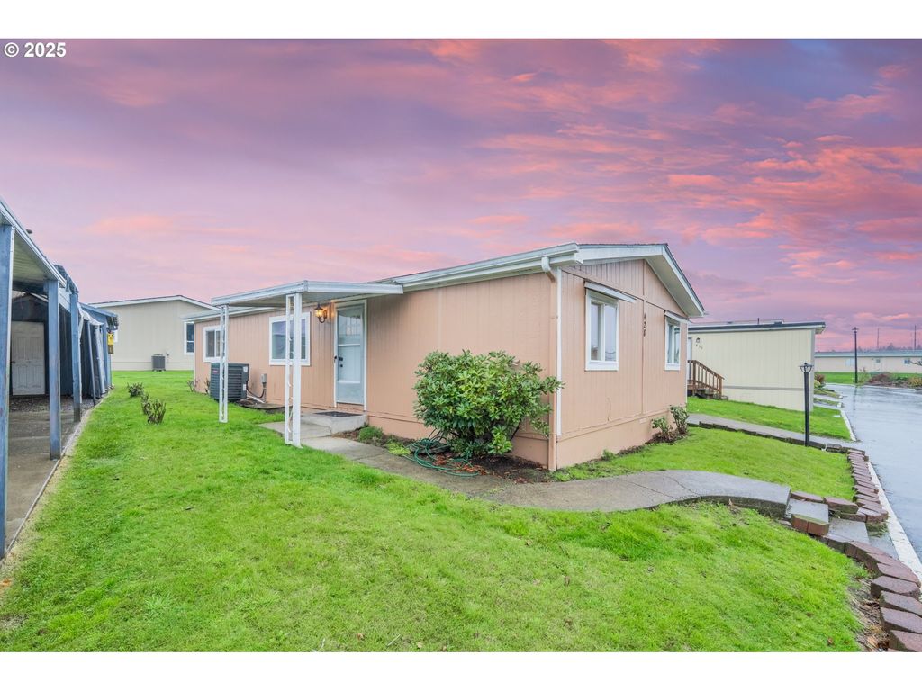 428 Sw BOSTON Way 73, Beaverton, OR 97006