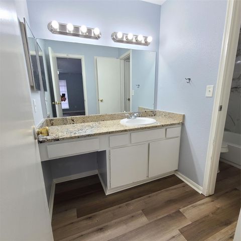 10101 S Gessner Road 416, Houston, TX 77071