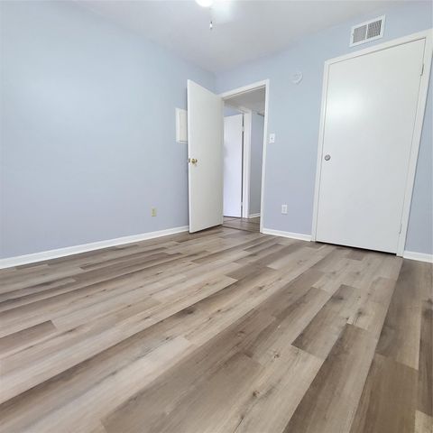 10101 S Gessner Road 416, Houston, TX 77071