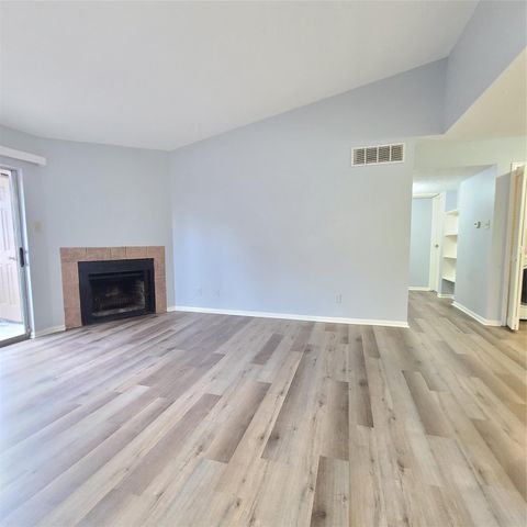 10101 S Gessner Road 416, Houston, TX 77071