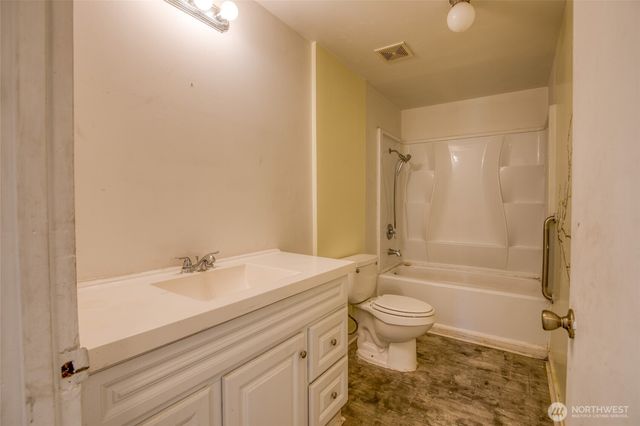 2001 Coolidge Street, Aberdeen, WA 98520