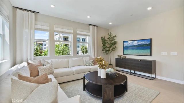 26843 Serif Place, Valencia, CA 91381