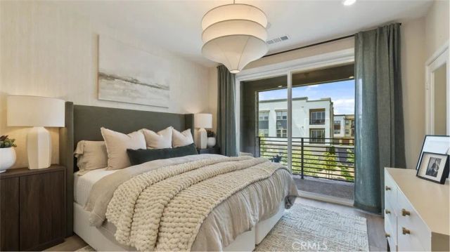 26843 Serif Place, Valencia, CA 91381