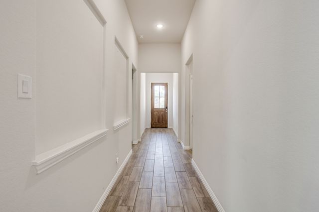 112 Everest Court, Burleson, TX 76028