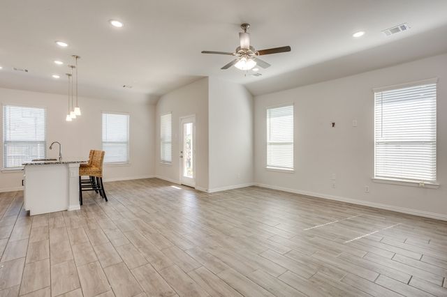 112 Everest Court, Burleson, TX 76028