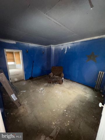 1415 W KING ST, York, PA 17404