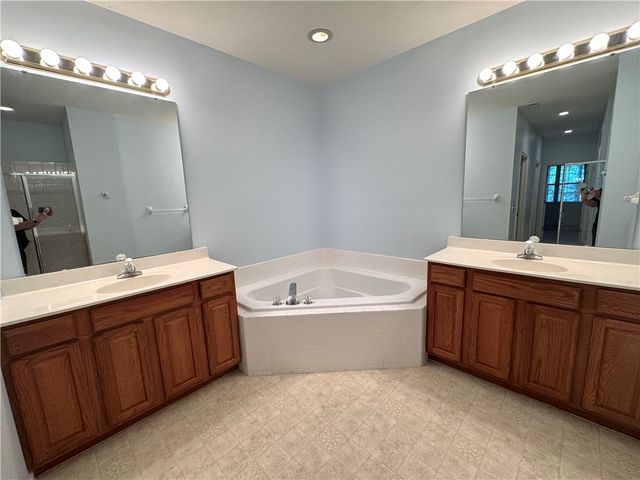6889 Gentry Lane, Deerfield Twp, OH 45040