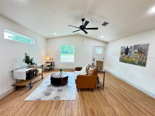 823 NW 13TH AVENUE, Ocala, FL 34475