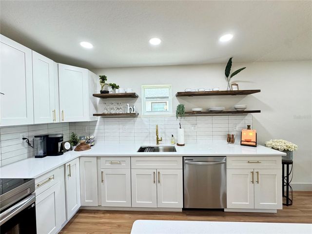 823 NW 13TH AVENUE, Ocala, FL 34475