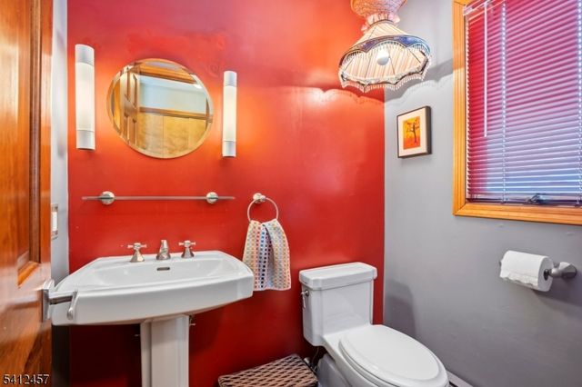 301 Denman Rd, Cranford Twp., NJ 07016