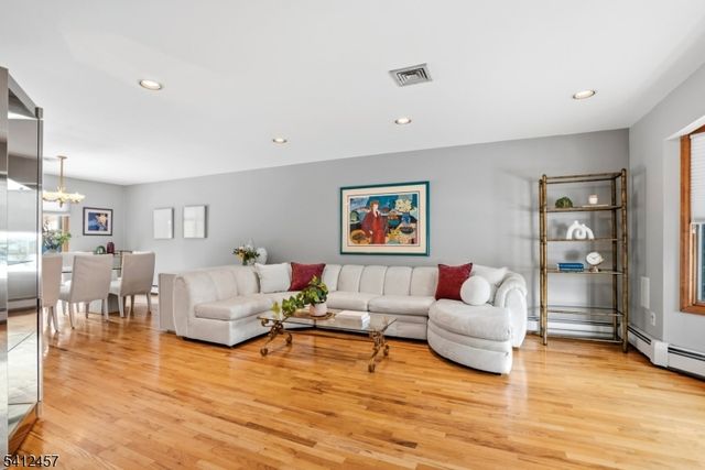 301 Denman Rd, Cranford Twp., NJ 07016