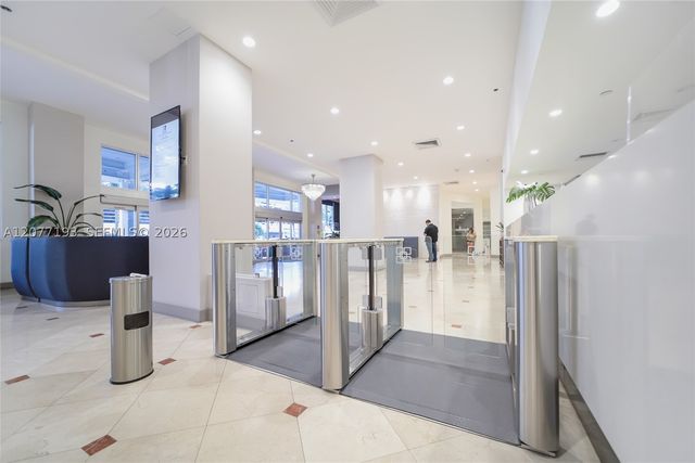 100 Lincoln Rd 1107, Miami Beach, FL 33139