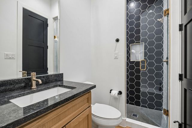 2027 Noe Boulevard, Heath, TX 75126