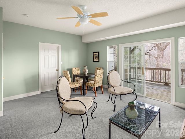 109 Poppy Lane, Asheville, NC 28803