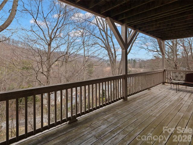 109 Poppy Lane, Asheville, NC 28803