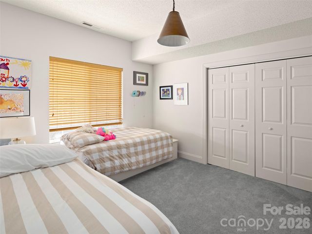 109 Poppy Lane, Asheville, NC 28803