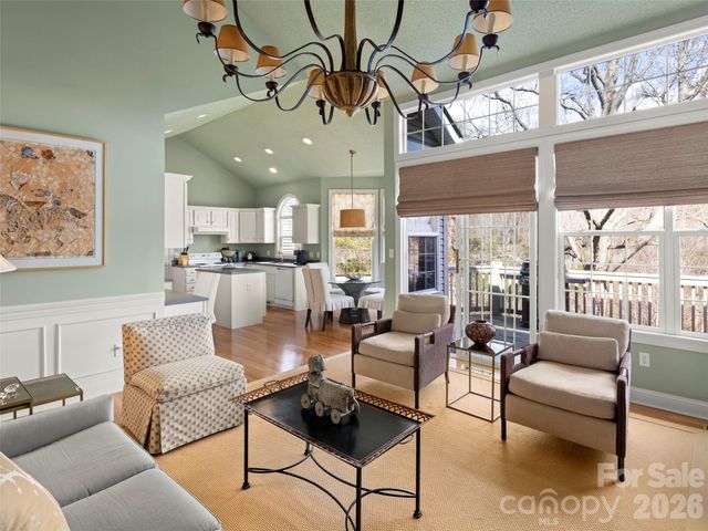 109 Poppy Lane, Asheville, NC 28803