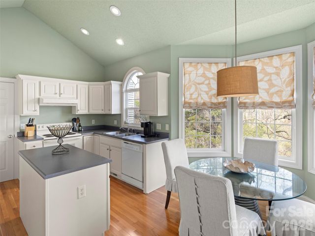 109 Poppy Lane, Asheville, NC 28803