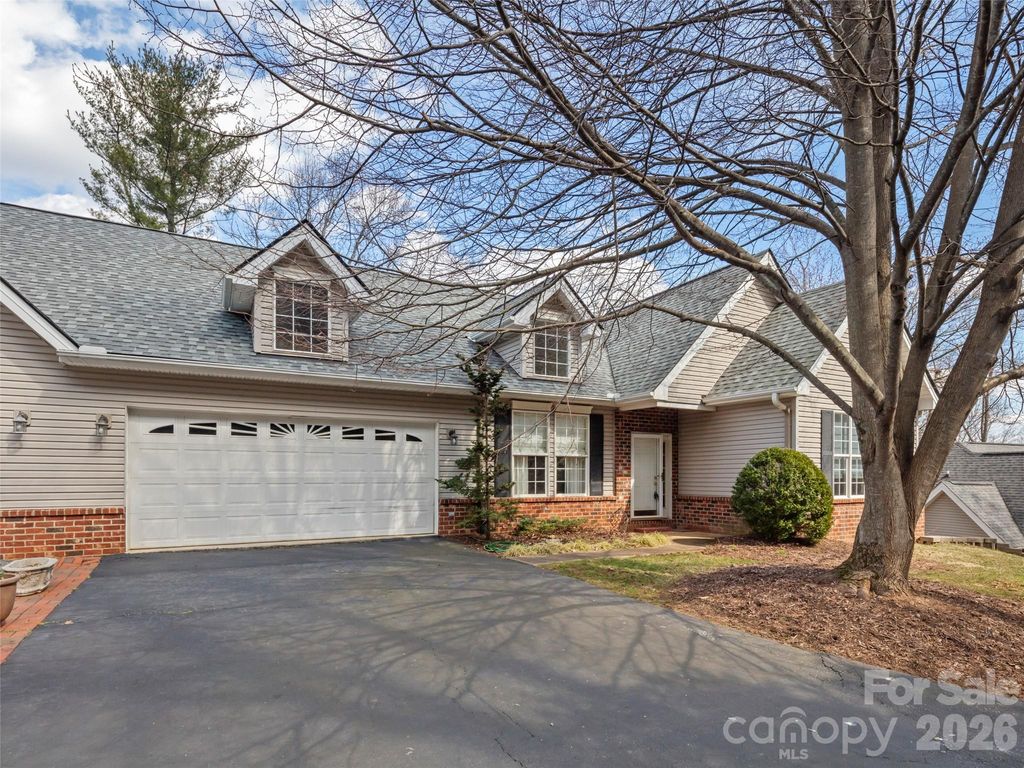 109 Poppy Lane, Asheville, NC 28803