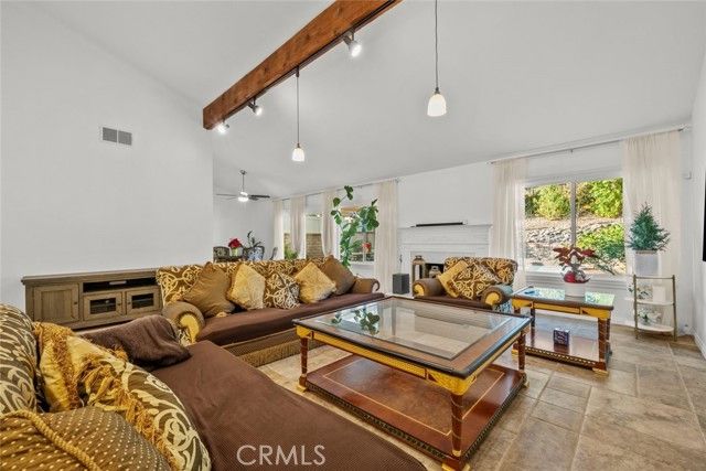 13247 Mission Tierra Way, Granada Hills (los Angeles), CA 91344