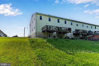 1142 PHEASANT DR N, Carlisle, PA 17013