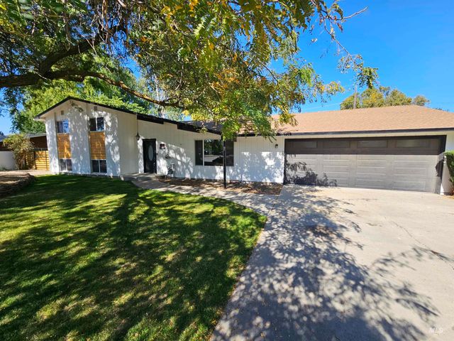 307 Windsor Dr, Caldwell, ID 83605 property photo