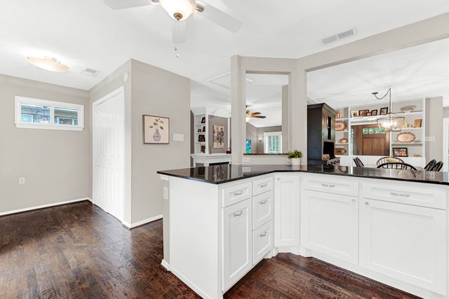 8835 Larchwood Drive, Dallas, TX 75238