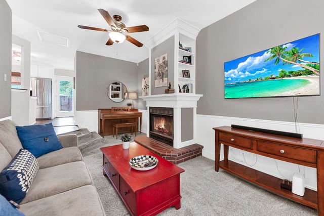 8835 Larchwood Drive, Dallas, TX 75238