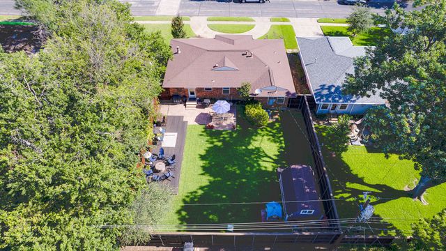 8835 Larchwood Drive, Dallas, TX 75238