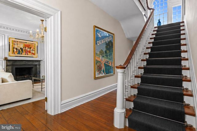 1320 HUNTSMAN LN, Gladwyne, PA 19035