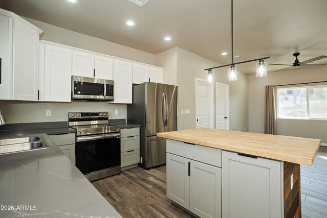 4850 E OSWEGO Street, Rimrock, AZ 86335