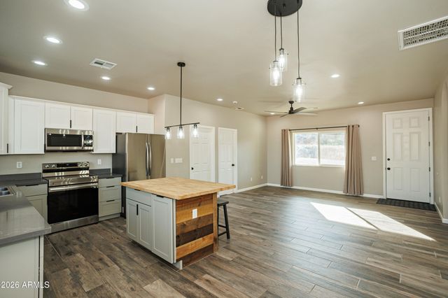 4850 E OSWEGO Street, Rimrock, AZ 86335