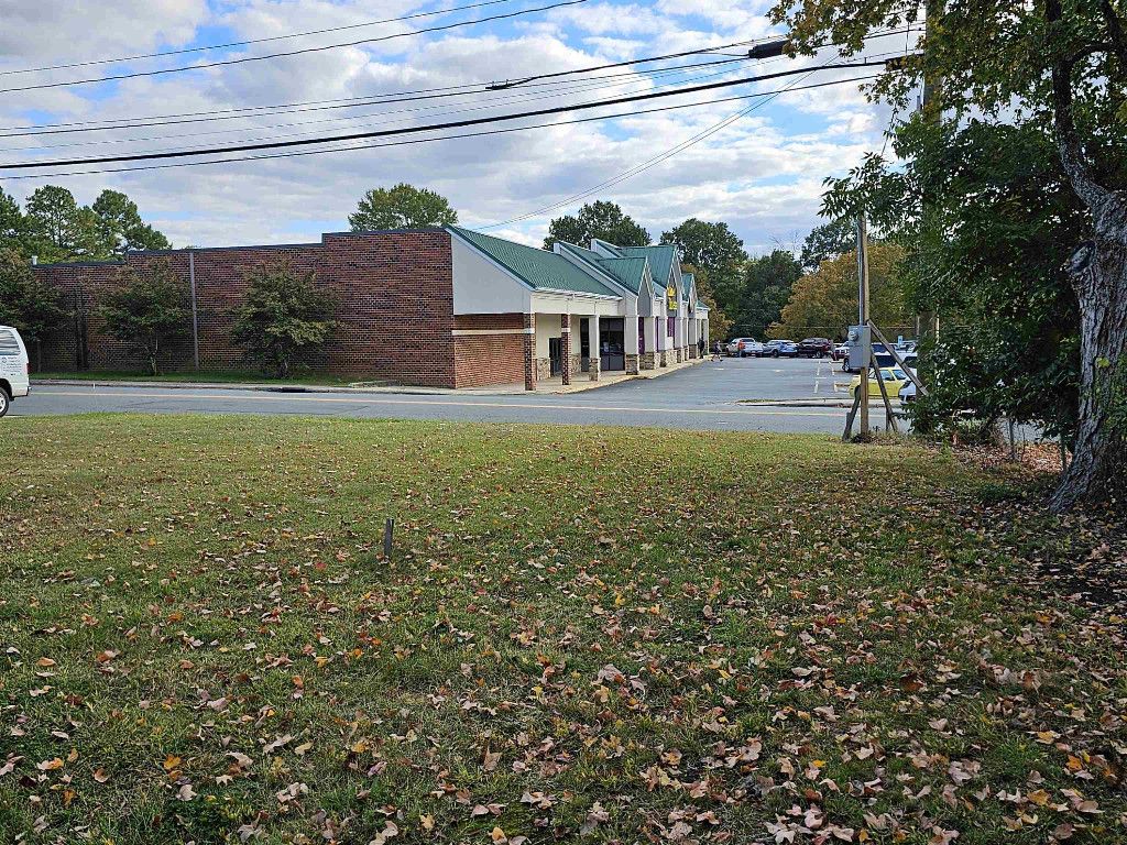 112 E Gilbreath Street, Graham, NC 27253
