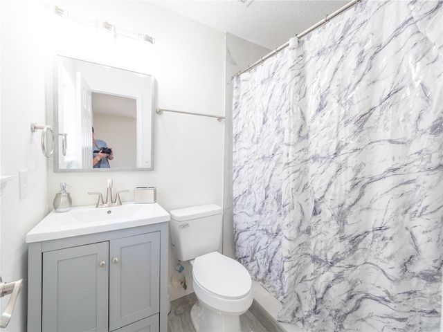 23548 FRANKLIN AVENUE, Sorrento, FL 32776