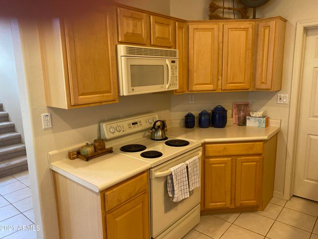 19550 N GRAYHAWK Drive 1024, Scottsdale, AZ 85255