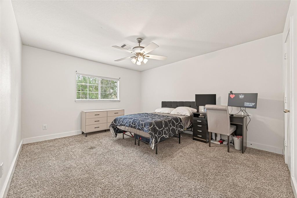 Image 39 of property listing at 6318 Torrance Elms Court, Katy, TX 77449