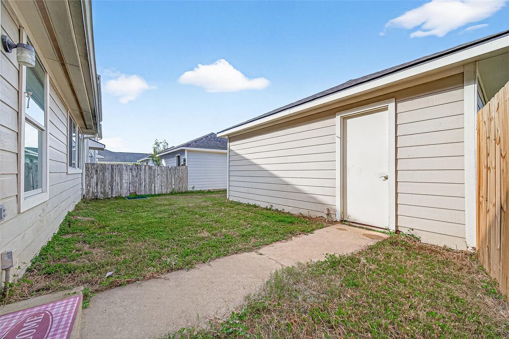 Image 46 of property listing at 6318 Torrance Elms Court, Katy, TX 77449