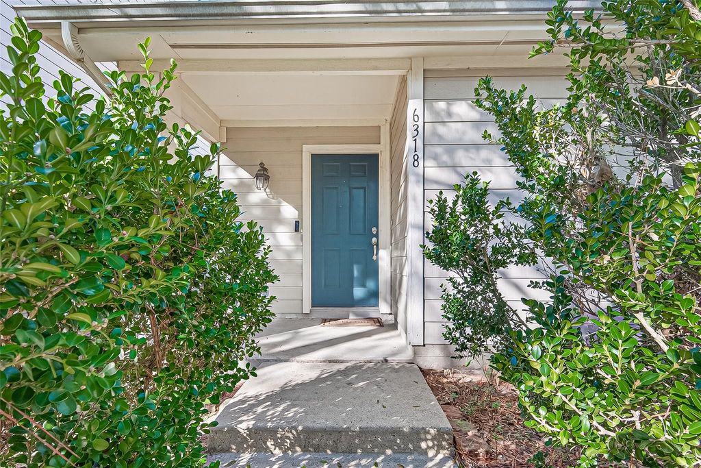 Image 6 of property listing at 6318 Torrance Elms Court, Katy, TX 77449