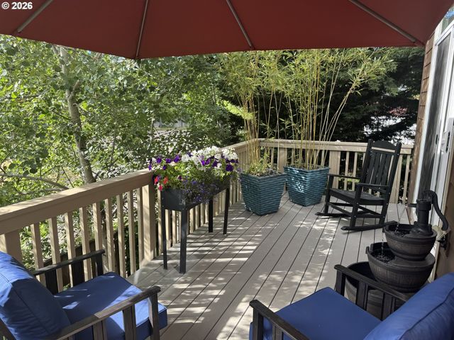 10999 Sw SAGE Ter, Portland, OR 97223