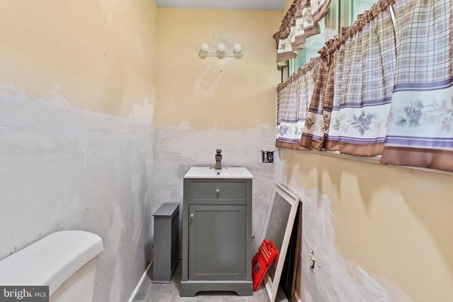 532 PINE RD, Carlisle, PA 17015