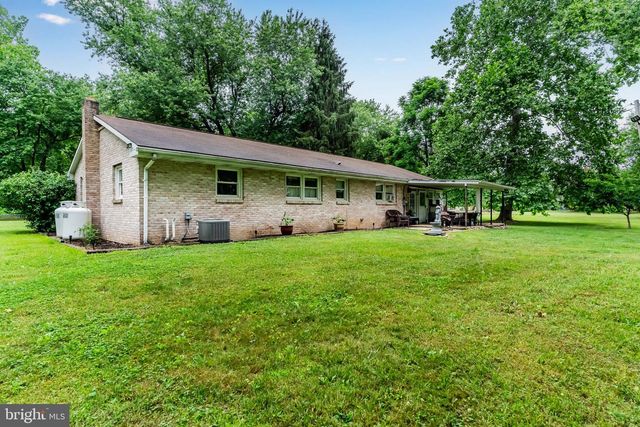 532 PINE RD, Carlisle, PA 17015