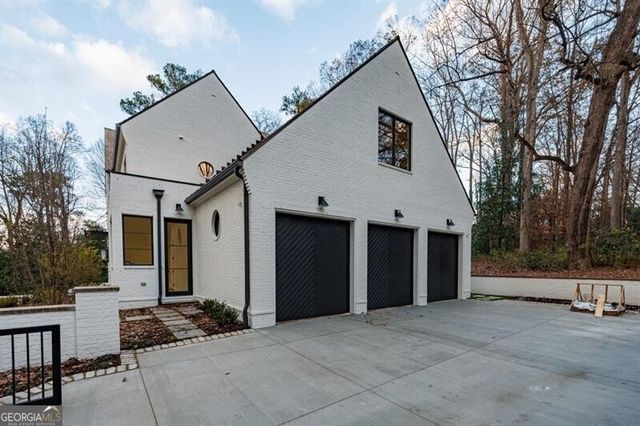 2983 Habersham Court NW, Atlanta, GA 30305