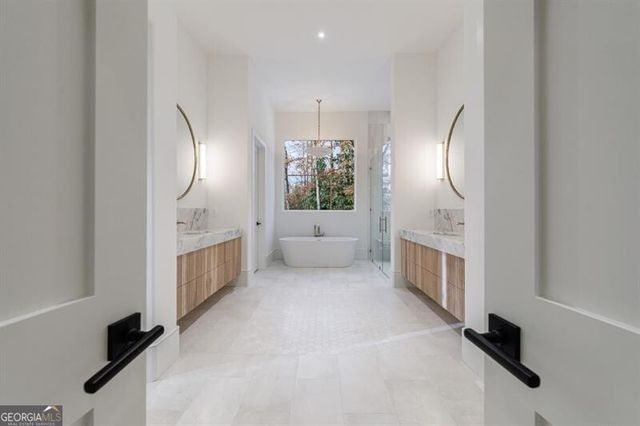 2983 Habersham Court NW, Atlanta, GA 30305