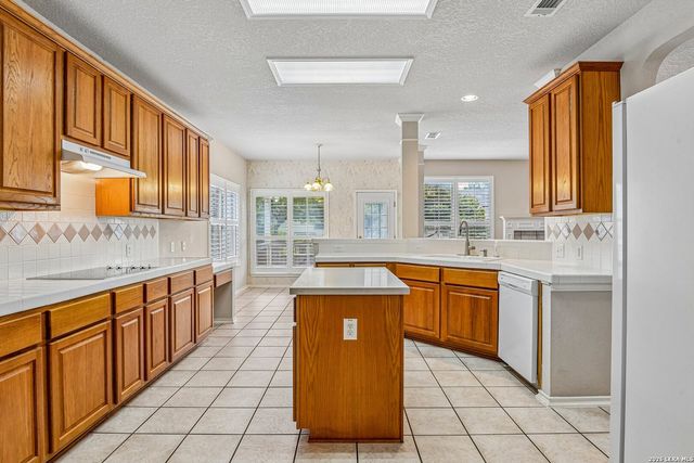2430 Rogers Loop, San Antonio, TX 78258