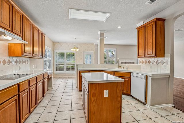 2430 Rogers Loop, San Antonio, TX 78258